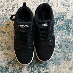 Heelys/ Like new